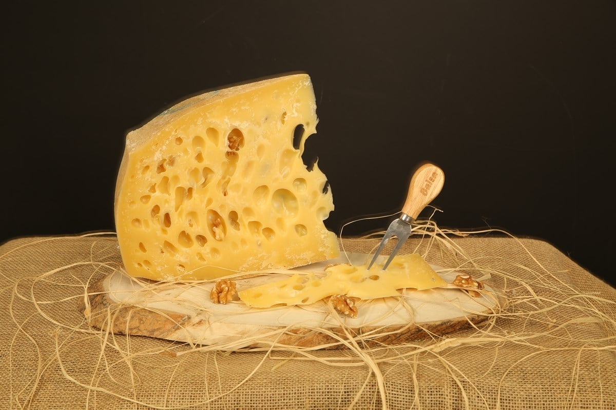 GRAVYER PEYNİRİ KG